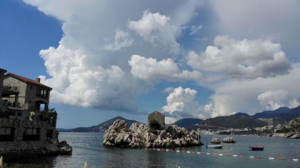 Апартаменты Вблизи у моря вдали от суеты Рафаиловичи-4