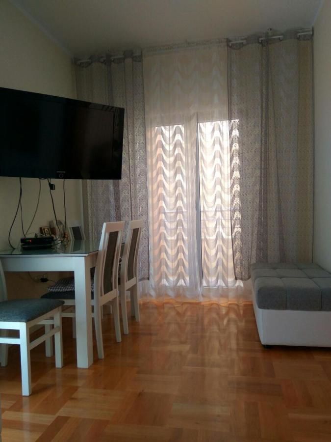 Апартаменты Вблизи у моря вдали от суеты Рафаиловичи-17