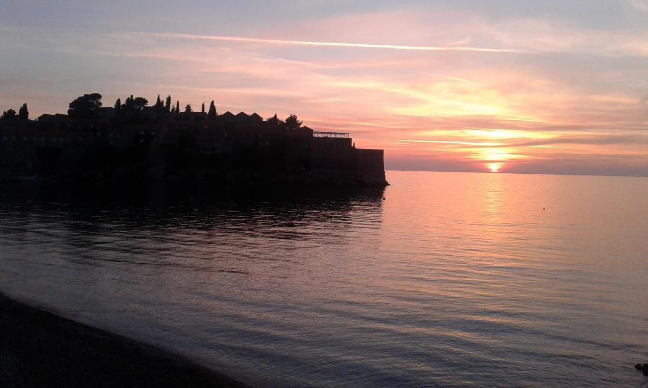 Апартаменты Вблизи у моря вдали от суеты Рафаиловичи-7