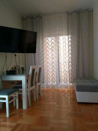 Апартаменты Вблизи у моря вдали от суеты Рафаиловичи Апартаменты с 1 спальней-14